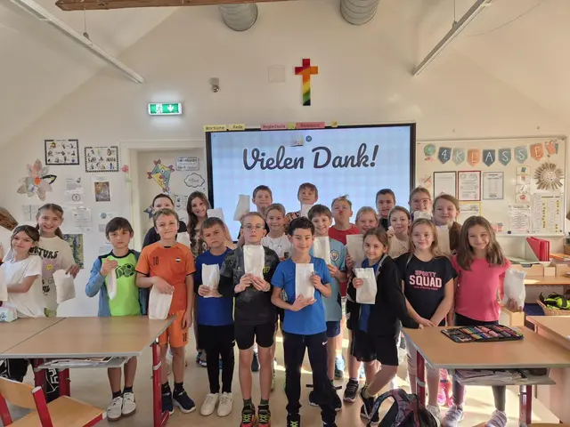 Allerheiligenstriezelbacken: Die Schüler und Schülerinnen der Sta. Christiana Frohsdorf packen im Unterricht an. | Foto: Sta. Christiana Frohsdorf