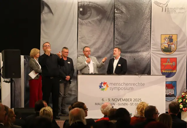 Stolze Gemeindechefs: Walter Hofstätter (i.V. Bgm. Punkenhofer), Bgm. Christian Aufreiter und Bgm. Andeas Derntl. | Foto: Eckhart Herbe