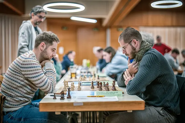 Daniel Kristoferitsch (r.) und der Schachverein Frauental spielen in der 2. Bundesliga nun daheim. | Foto: Peter Kranzl