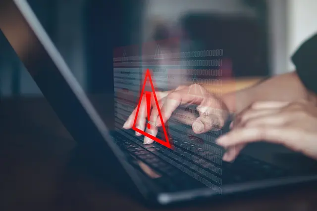 Ein 55-Jähriger aus Klagenfurt-Land sei Opfer eines Betruges im Zusammenhang mit einem vermeintlichen Kreditangebot geworden. (Symbolfoto)  | Foto: stock.adobe.com/at/Kenstocker  