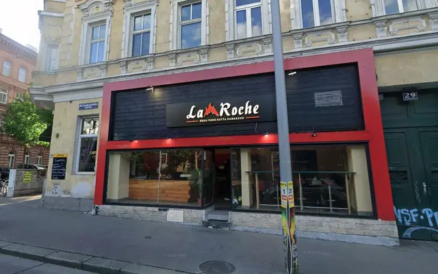 "Soulfood outta Damascus" steht prominent über dem Eingangsbereich der Restaurantkette. Nun steht fest: "Laroche" ist insolvent. | Foto: Google Maps/Screenshot