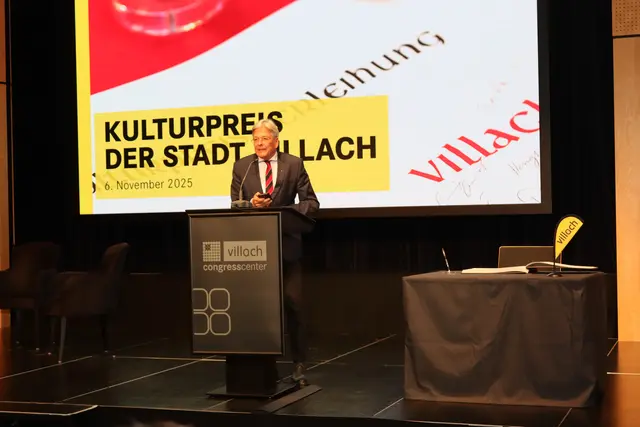 Gleich danach folgte Landeshauptmann Peter Kaiser. | Foto: MeinBezirk/Chiara Kresse