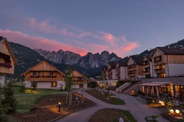 Mehr Komfort, mehr Genuss, mehr Erleben: Der Dachsteinkönig startet mit neuen Bereichen und frischen Ideen in die Zukunft. | Foto: Familux Resorts