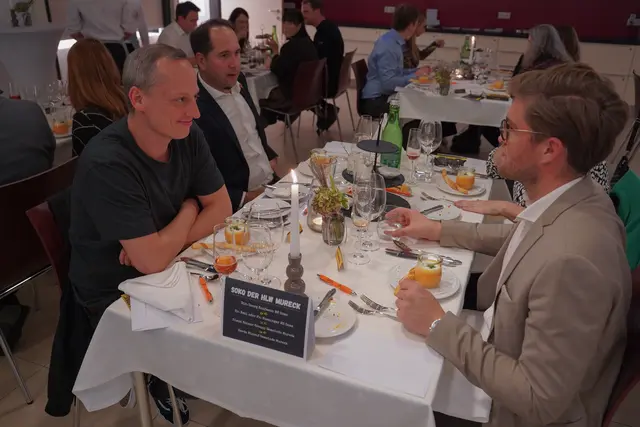 Die Gäste des Crime-Dinners in der HLW Mureck hatten einen "Mordfall" zu lösen. | Foto: Elisabeth Fuchs, HLW