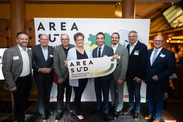 Peter Storfer (vo.li.), Norbert Steinwidder , Manfred Kainz, Astrid Legner, Dietmar Schweiggl , Walter Sabitzer, Rudolf Bredschneider (Obmann der WK-Bezirksstelle Völkermarkt) und Peter Sükar | Foto: WKK/Erich Varch-Tropper