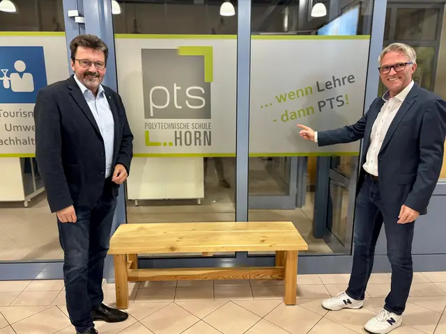 "Wenn Lehre, dann PTS" - unter diesem Motto präsentierte sich die Schule in Horn. | Foto: Markus Kahrer