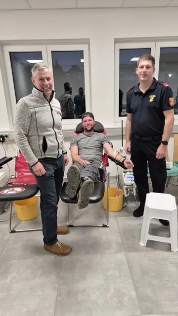 Am Foto: Bürgermeister Herbert Ramler, Markus Müllner und Markus Kral | Foto: FF Statzendorf
