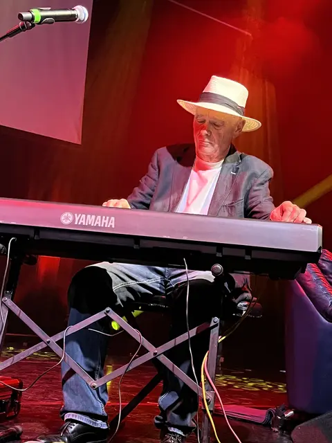 "Jazz-Professor" Willi Frühwirth unermüdlich im Einsatz | Foto: Gesa Buzanich