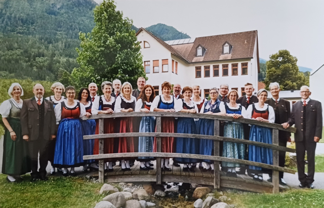 Der Gemischte Chor Mühldorf (Bild), das Quintett St. Lorenzen und die VolxBratler - zu hören am 21. November in Mühldorf. | Foto: Gemischter Chor Mühldorf