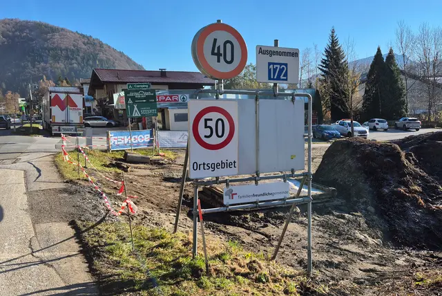 Insgesamt drei Ortstafeln wurden entwendet. | Foto: ZOOM.Tirol