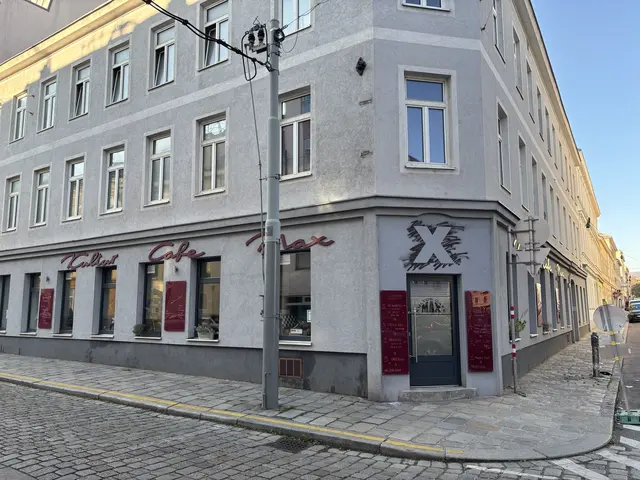 Wie es mit dem Vereinslokal, dem "Kulturcafé Max", weitergeht, ist unklar.  | Foto: Ipirotis/MeinBezirk