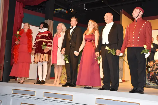 Die Greiner Dilettanten überraschen das erste Mal in der Vereinsgeschichte mit einem Boulevard-Welthit. „Otello darf nicht platzen“ von Ken Ludwig unter der Regie von Gerhard Koller. | Foto: Zinterhof