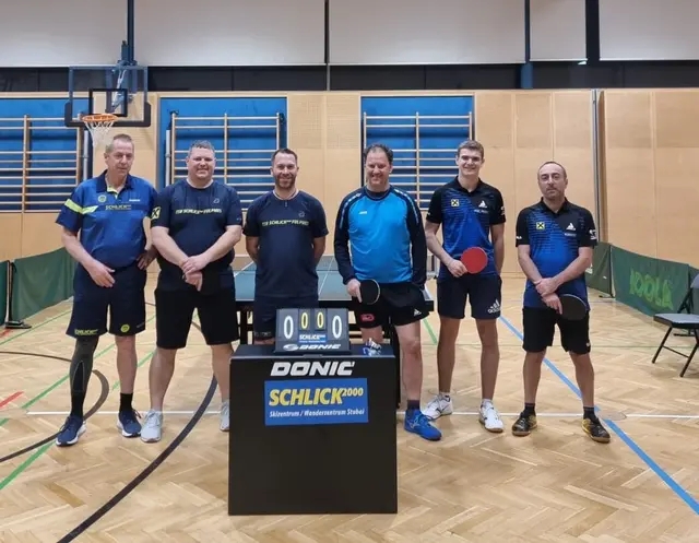 Gebietsklasse Innsbruck/Unterland 
TTV Raika Kirchdorf 3 und TSV Schlick 2000 Fulpmes 3  | Foto: Max Appelt