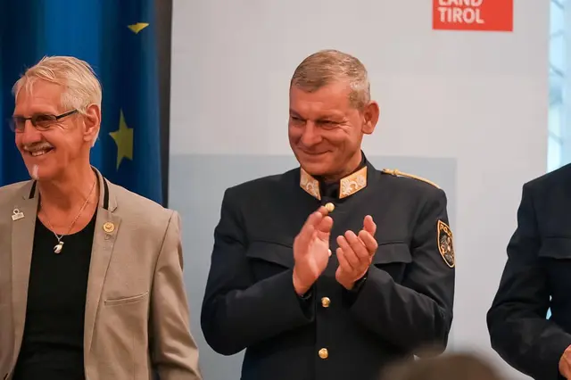 Charly Weinold und Landespolizeidirektor Helmut Tomac | Foto: LPD Tirol
