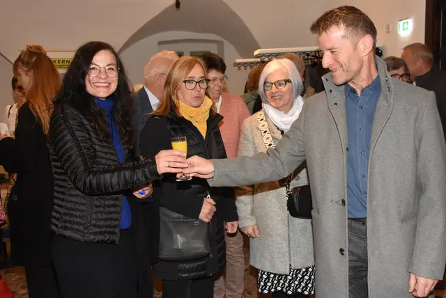 Die Greiner Dilettanten überraschen das erste Mal in der Vereinsgeschichte mit einem Boulevard-Welthit. „Otello darf nicht platzen“ von Ken Ludwig unter der Regie von Gerhard Koller. | Foto: Zinterhof