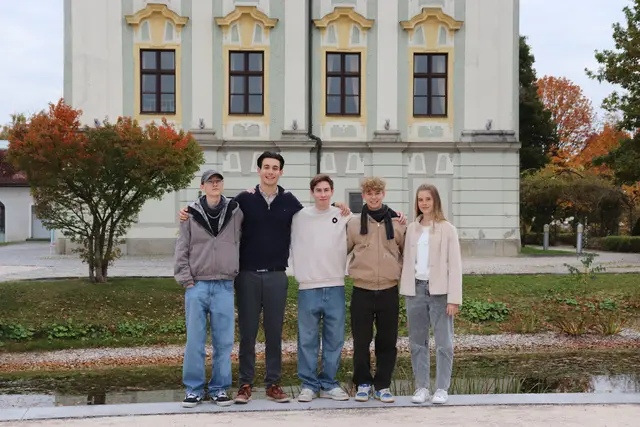 Red Baron - Levi Kocnik, Nicolas Polesnig, Samuel Heller, Christoph Krainz und Laura Eckert (vlnr.)