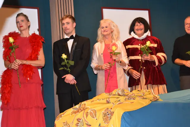 Die Greiner Dilettanten überraschen das erste Mal in der Vereinsgeschichte mit einem Boulevard-Welthit. „Otello darf nicht platzen“ von Ken Ludwig unter der Regie von Gerhard Koller. | Foto: Zinterhof