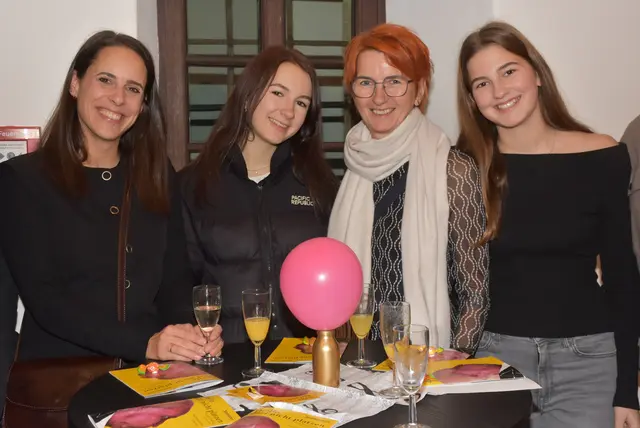 Die Greiner Dilettanten überraschen das erste Mal in der Vereinsgeschichte mit einem Boulevard-Welthit. „Otello darf nicht platzen“ von Ken Ludwig unter der Regie von Gerhard Koller. | Foto: Zinterhof