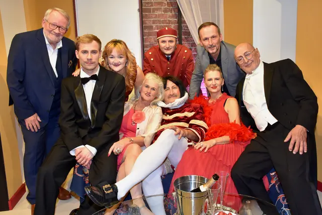 Die Greiner Dilettanten überraschen das erste Mal in der Vereinsgeschichte mit einem Boulevard-Welthit. „Otello darf nicht platzen“ von Ken Ludwig unter der Regie von Gerhard Koller. | Foto: Zinterhof