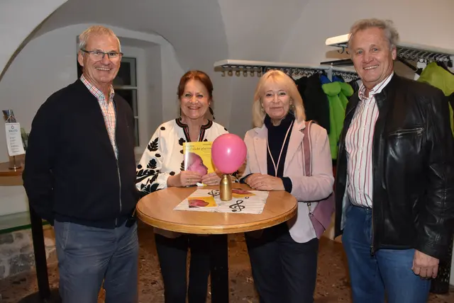 Die Greiner Dilettanten überraschen das erste Mal in der Vereinsgeschichte mit einem Boulevard-Welthit. „Otello darf nicht platzen“ von Ken Ludwig unter der Regie von Gerhard Koller. | Foto: Zinterhof