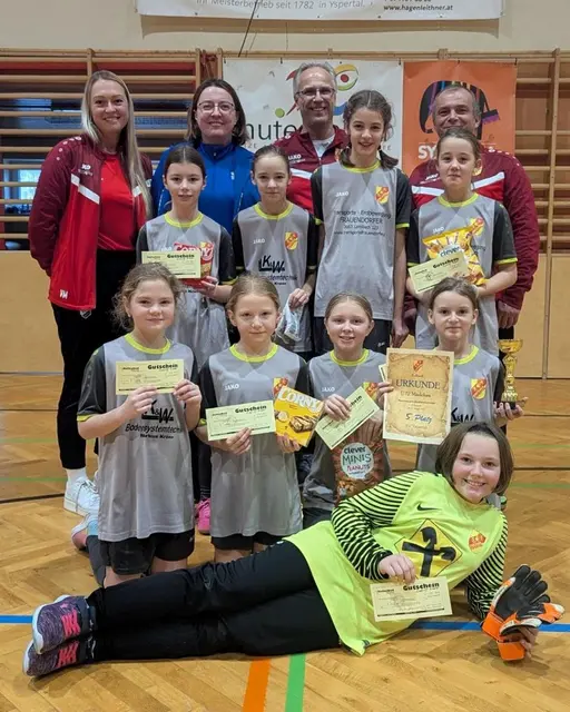 Die Mädchen des SV Yspertal:
Der Verein zählt zu den Vorreitern im Mostviertel und engagiert sich seit 2022 erfolgreich im Aufbau eigener Mädchenmannschaften innerhalb der JHG West. | Foto: JHG West