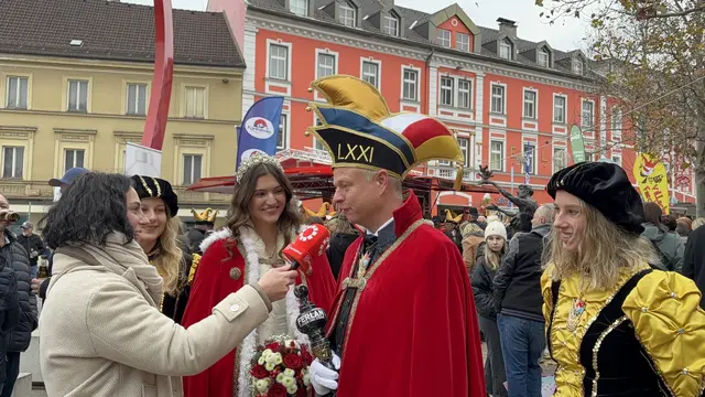 Prinzessin Anna Sophie I., Anna Sophie Petschar, und Prinz Fidelius LXXI., Andreas Ferlan, im Interview mit MeinBezirk.at | Foto: MeinBezirk.at/Michaela Erlacher