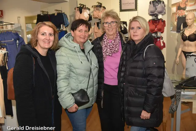 Viel los war bei der Einkaufsnacht in Gleisdorf.  | Foto: Gerald Dreisieber