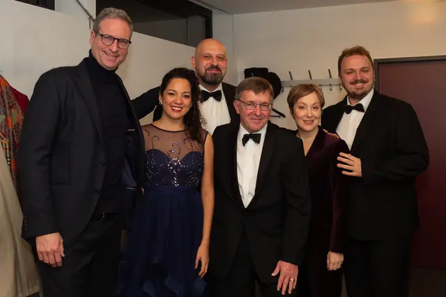 Backstage mit den international erfolgreichen Opernsängern und Michael Tanzler. | Foto: Santrucek