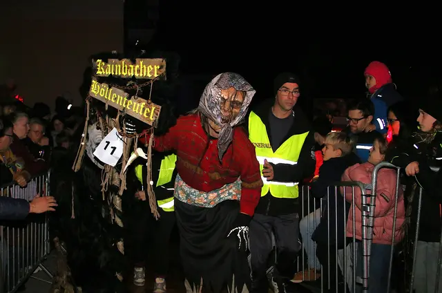 Kainbacher Höllenteufel, Perchtenlauf