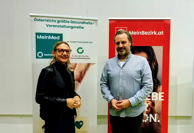 Jan Bucerius, Leiter der Klinischen Abteilung für Nuklearmedizin an der Med Uni Graz, mit Moderation Martina Kohrgruber.  | Foto: meinbezirk.at / C. Pendl 