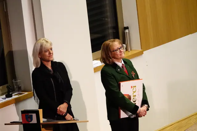 Moderation Ina Hobel, Obfrau Astrid Stippich
