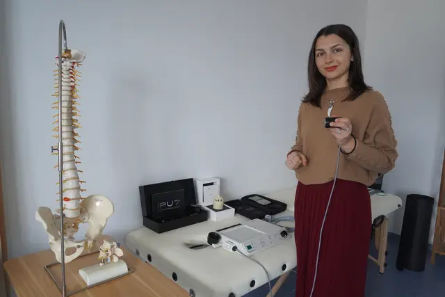 Die neu eröffnete Praxis legt den Fokus auf ganzheitliche Gesundheit, Bewegung und Schmerzlinderung.  | Foto: Jennifer Flechl