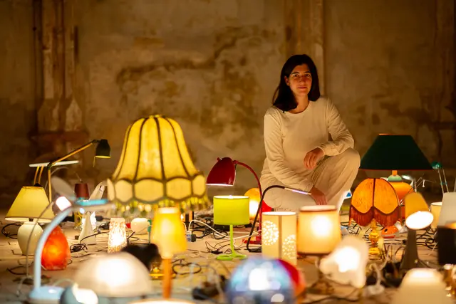Die Künstlerin Anne Glassner präsentiert "KLICK" in der Ursulakapelle | Foto: Michael Mrkvicka
