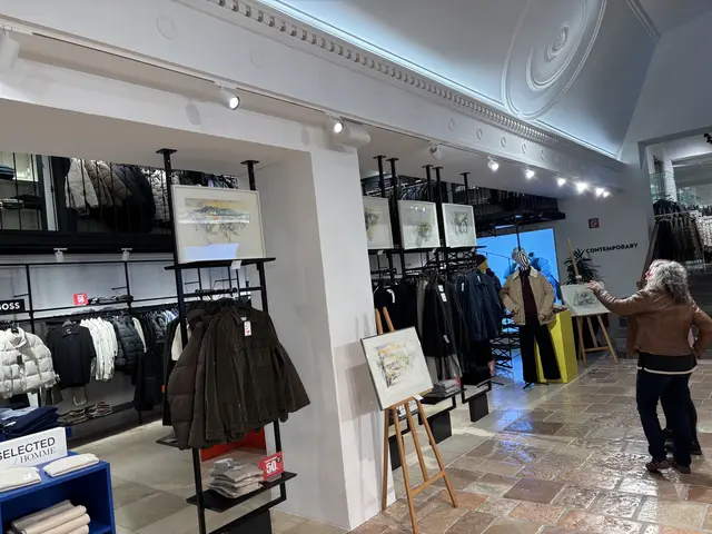 Mode verbunden mit Kunst. | Foto: Zezula