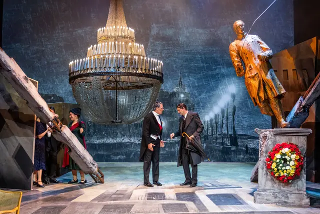 Eindrucksvolles Bühnenbild von Hans Kudlich | Foto: Christian Husar