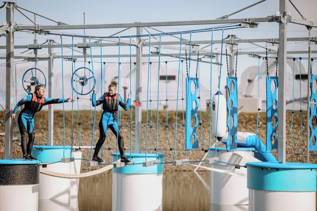 Der Ninjapark sorgt für tolle Action am Speichersee auch abseits des Pistenvergnügens. | Foto: Bergbahnen Oetz