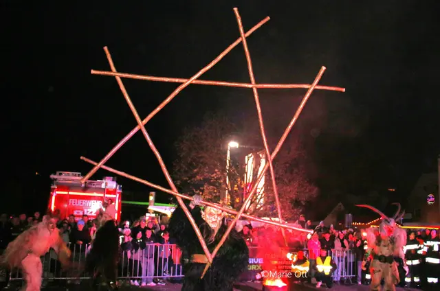 Hexagramm, Wölzer Pass, Perchtenlauf