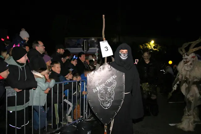 Ölberg-Teufel, Perchtenlauf