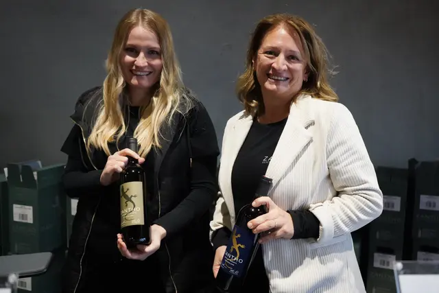 Anna Glavanits und Liane Maria Peck am Weingut Zantho | Foto: Andrea Glatzer