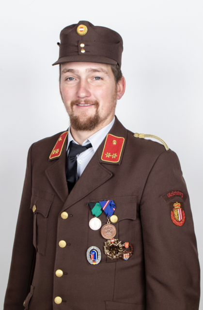 Kommandant-Stellvertreter Bernhard Greiner sagt: "Zum Glück haben die Zeugen rasch und richtig gehandelt. Zehn Minuten später und die Sache wäre sicher schlimmer ausgegangen." | Foto: FF Ulrichsberg