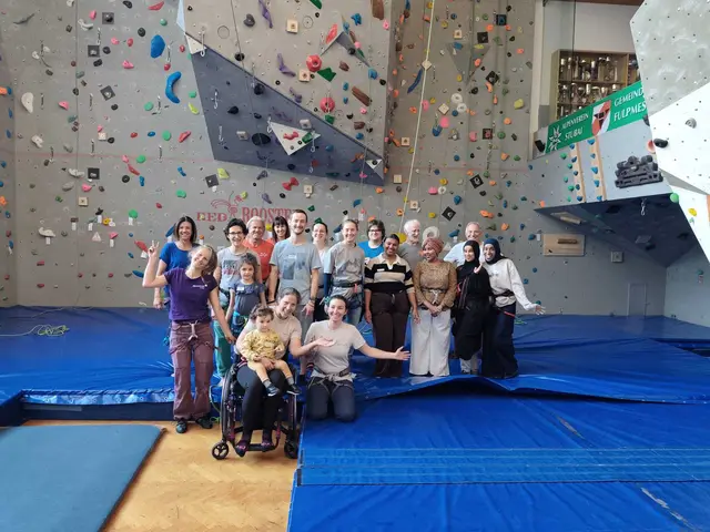 Personen aus dem Flüchtlingsheim in Fulpmes testeten das neue Angebot auf Einladung der Caritas kostenlos. | Foto: AV Stubai