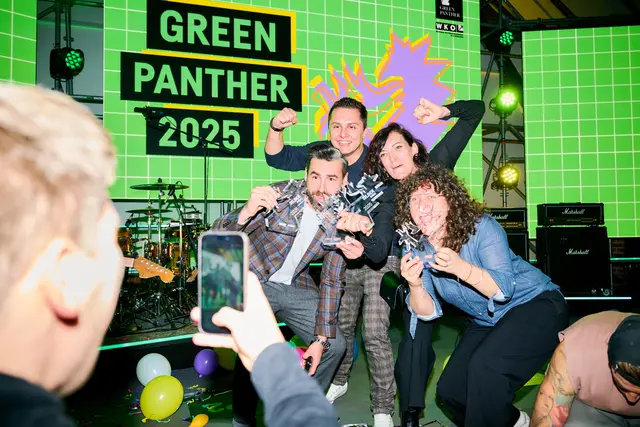 Holten sich gemeinsam Silber und Bronze: Michael Stenitzer und Martin Koinegg (MeinBezirk), Linde Wade (Science Garden) und Maryam Miremadi (Pongping) | Foto: Jakob Kozmuth