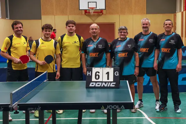 Reinhard Pleßl, Gregor Hofbauer und Hamdija Duric für Horn 1 und, Harald Koller, Walter Ast, Reinhard Artner
und Walter Emsenhuber auf Seiten von Traismauer. | Foto: Union TT Horn