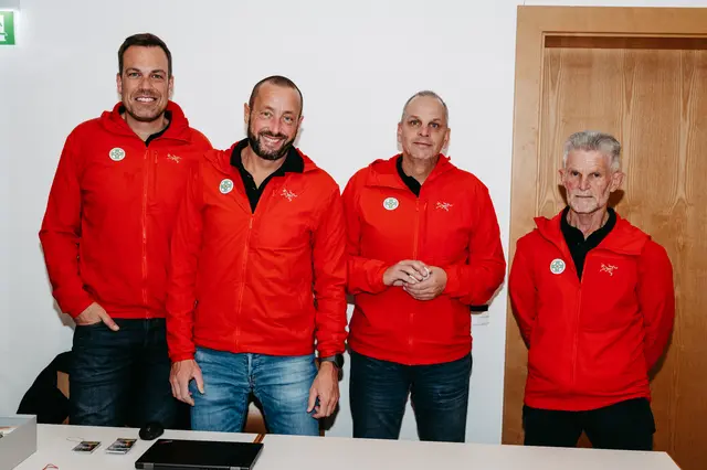 An der Kassa: Christof Heel, Stefan Stoll, Mathias Gschließer, Erich Peer | Foto: babsi stoll photography