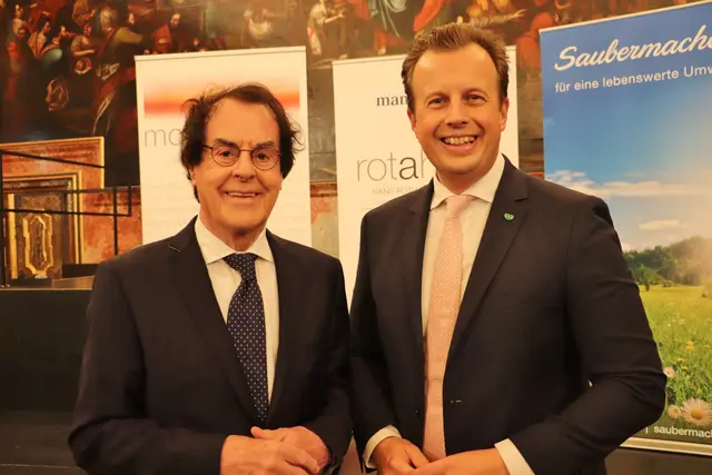 Hans Roth und Kulturlandesrat Karlheinz Kornhäusl | Foto: Edith Ertl