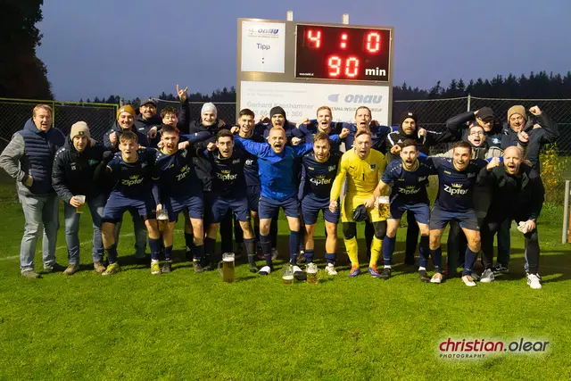 Mit dem 4:0 Heimsieg gegen den ATSV Schärding kürte sich der FC Münzkirchen ungeschlagen zum Herbstmeister – und sorgte damit für einen neuen Vereinsrekord. | Foto: Christian Olear