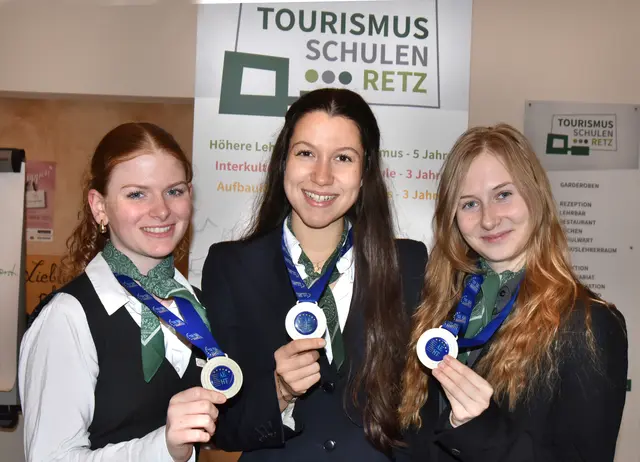 Siegerfoto Julia Schießwohl, Valerie Mannová, Nikola Mavrevová
 | Foto: Herbert Schleich