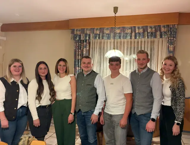 Bei der Jahreshauptverssamlung der Landjugend Sittersdorf wurde ein neuer Vorstand gewählt. Jakob Jernej (Mitte) ist neuer Obmann. | Foto: Privat