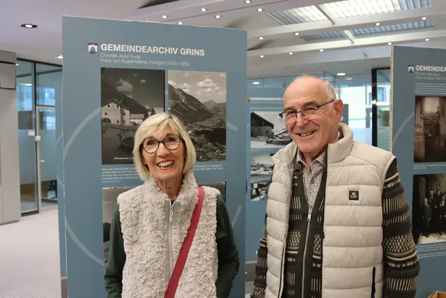 Sonja und Josef Ruetz, Josef ist der Chronist der Gemeinde Grins.  | Foto: Elisabeth Zangerl