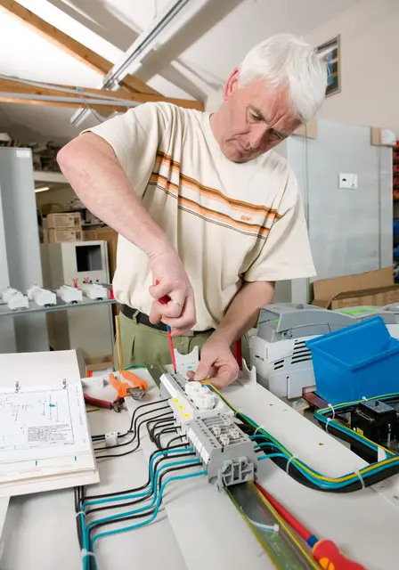 Werden ältere Personen arbeitslos, ist der Wiedereinstieg oft schwierig. | Foto: Archiv/MEV